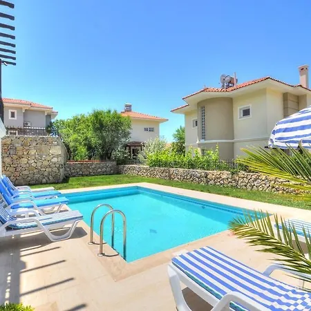 Blue Lagoon Villa *